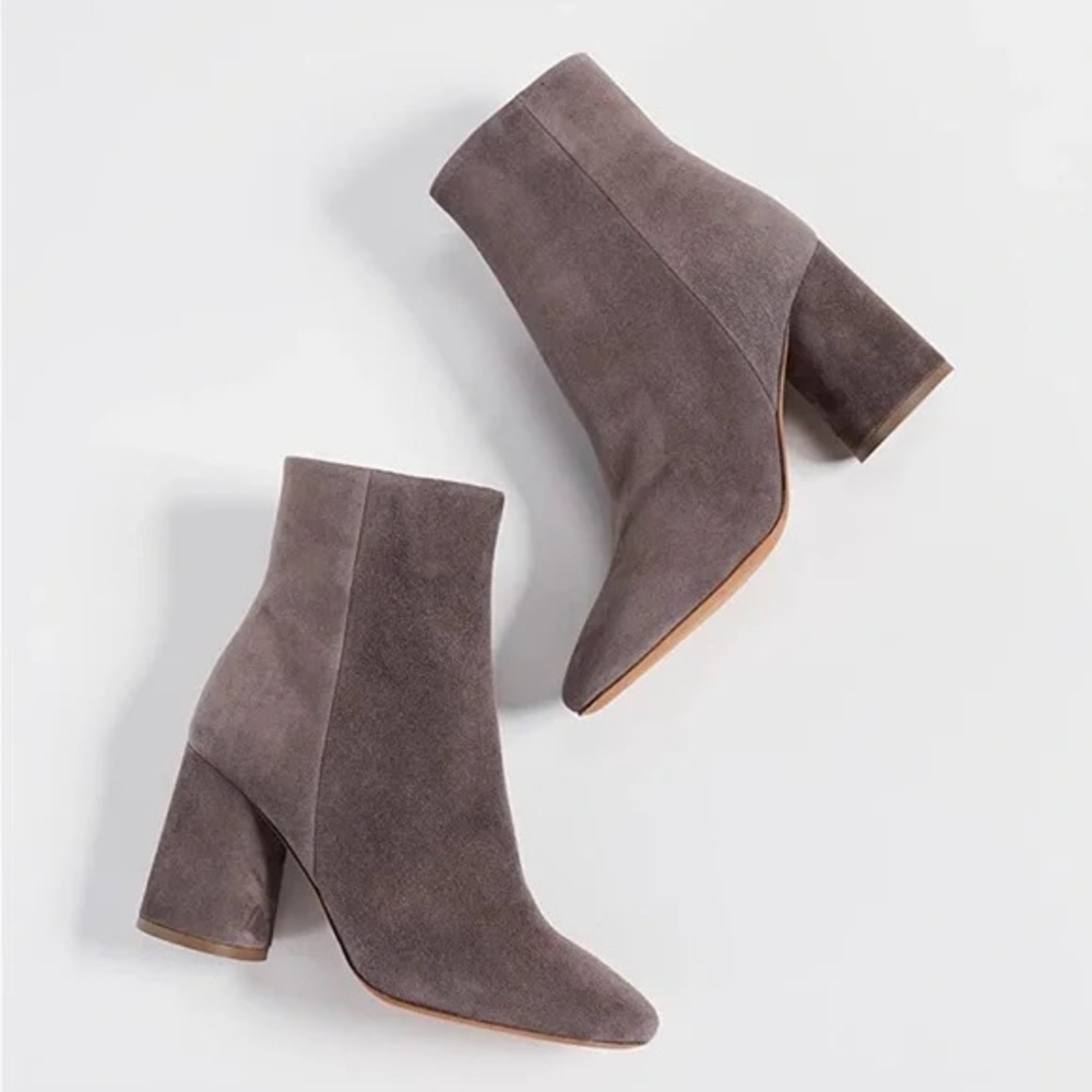 Vince Ridley boots in gray suede size 8
